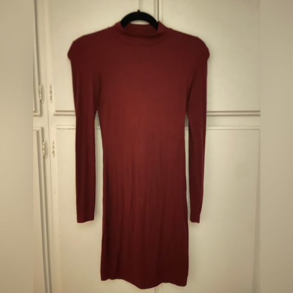 American Apparel Burgundy Turtleneck mini dress - Picture 2 of 3